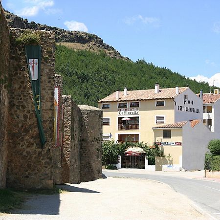 Hostal Restaurante La Muralla Canete  Exteriér fotografie